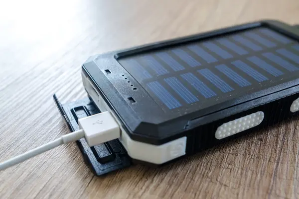 Batterie solaire en Tunisie 2026 : prix et conseils | web6