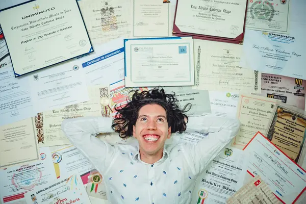 Certifications en ligne Google, AWS, Meta en 2026