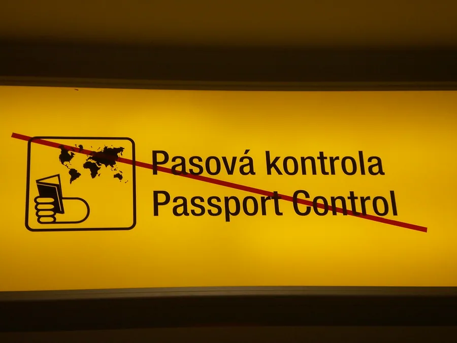 Passeport avec un visa et formulaire de demande