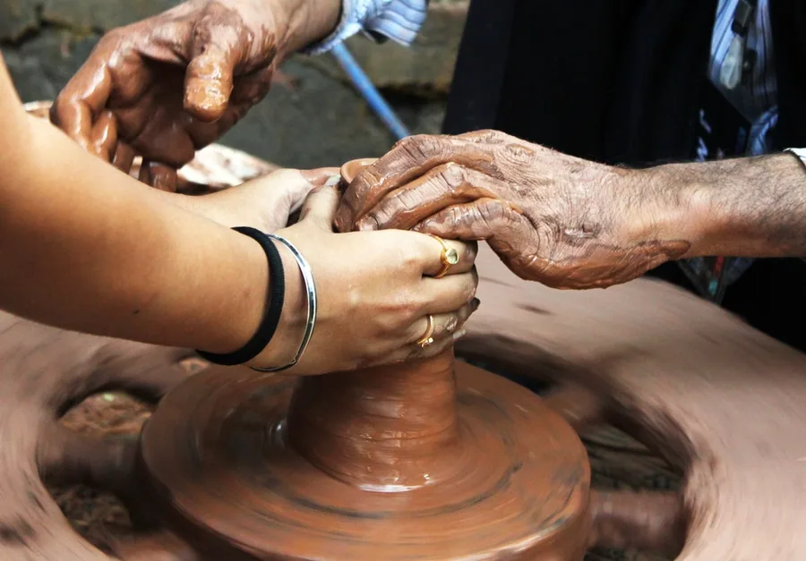 Poterie et céramique artisanale tunisienne exposée