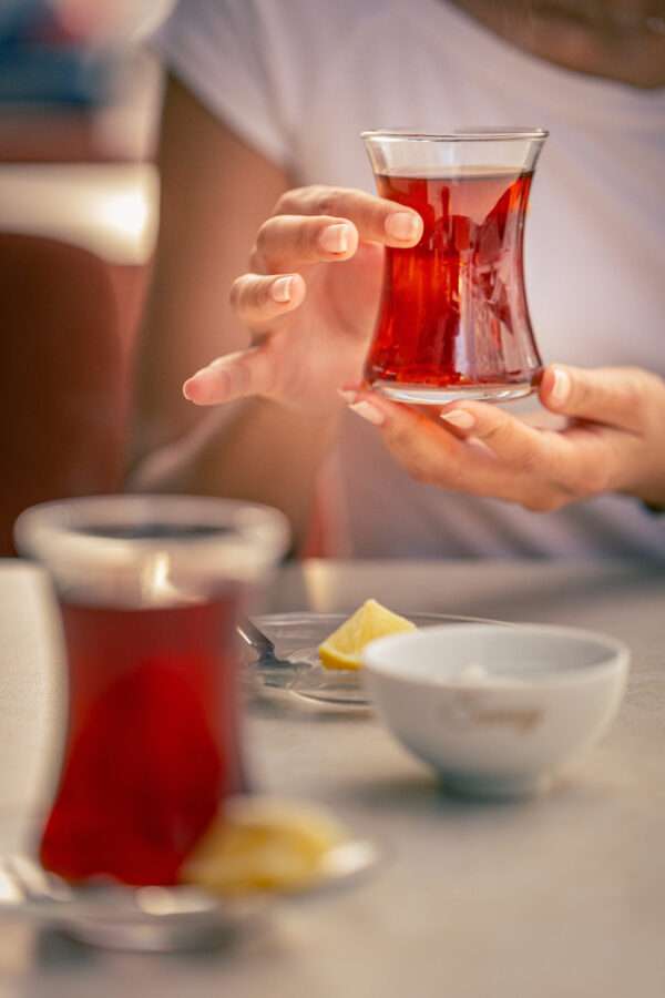 Türk çayı / Thé turc / Turkish tea / شاي تركي